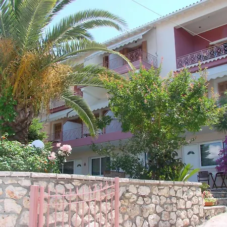 Christianna דירה ניקיאנה