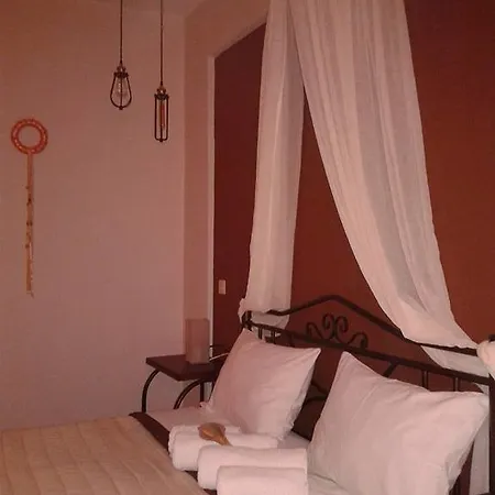 Christianna Apartment *